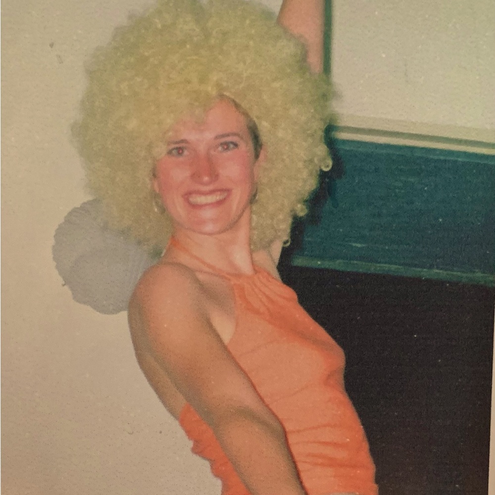 Meet your Posher, Crystal